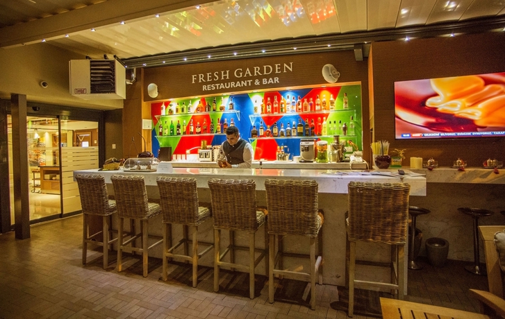 Imagen del bar/restaurante del Hotel Veyron Hotels and Spa. Foto 3