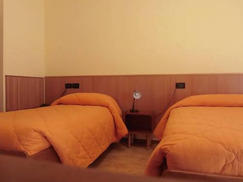 Imagen de la habitación del Hotel Vezzano. Foto 7