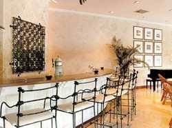 Imagen del bar/restaurante del Hotel Vh Victoria Resort. Foto 3