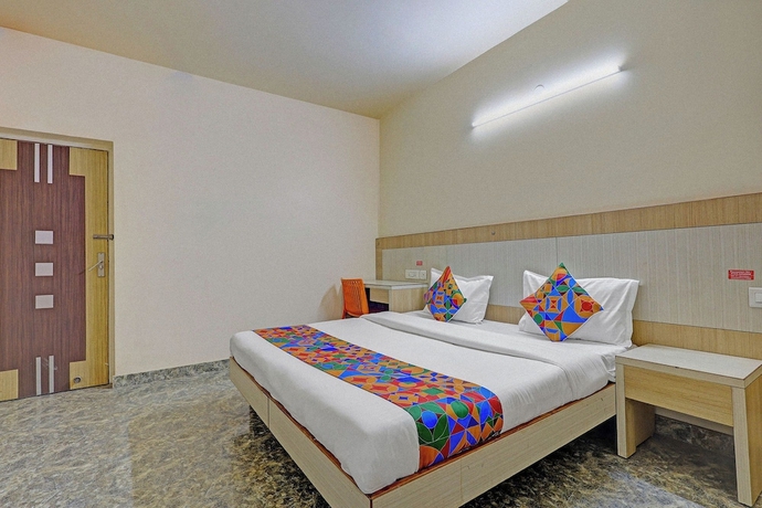 Imagen de la habitación del Hotel Via Crown Inn I. Foto 5