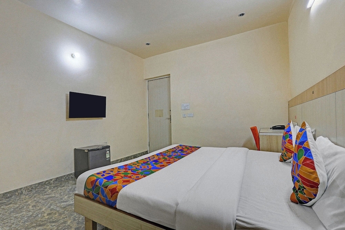 Imagen de la habitación del Hotel Via Crown Inn I. Foto 7