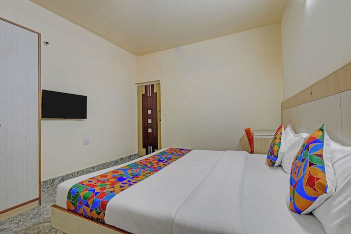 Imagen de la habitación del Hotel Via Crown Inn I. Foto 8