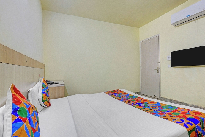 Imagen de la habitación del Hotel Via Crown Inn I. Foto 9