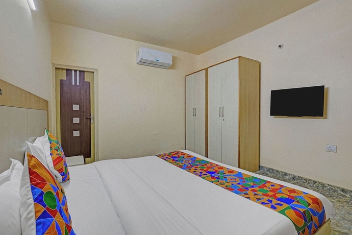 Imagen de la habitación del Hotel Via Crown Inn I. Foto 10