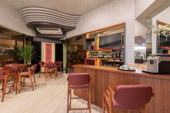 Imagen del bar/restaurante del Hotel Via Garden Varginha. Foto 4