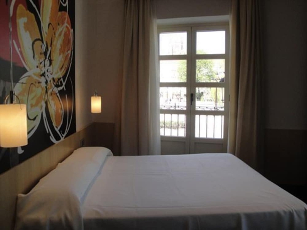 Imagen de la habitación del Hotel Via Gotica. Foto 2