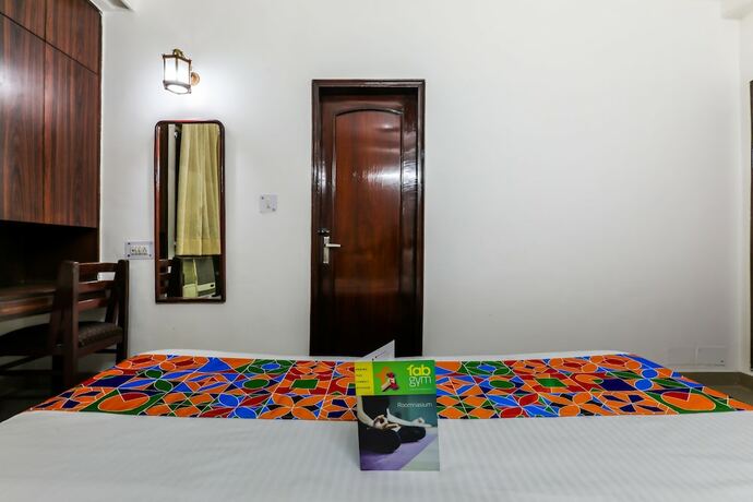 Imagen general del Hotel Via Hemkunt Mansion - Nr Noida Sector-15 Metro. Foto 4