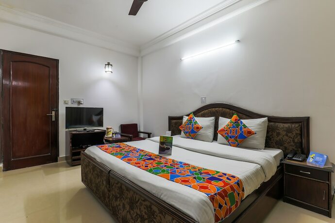 Imagen general del Hotel Via Hemkunt Mansion - Nr Noida Sector-15 Metro. Foto 8