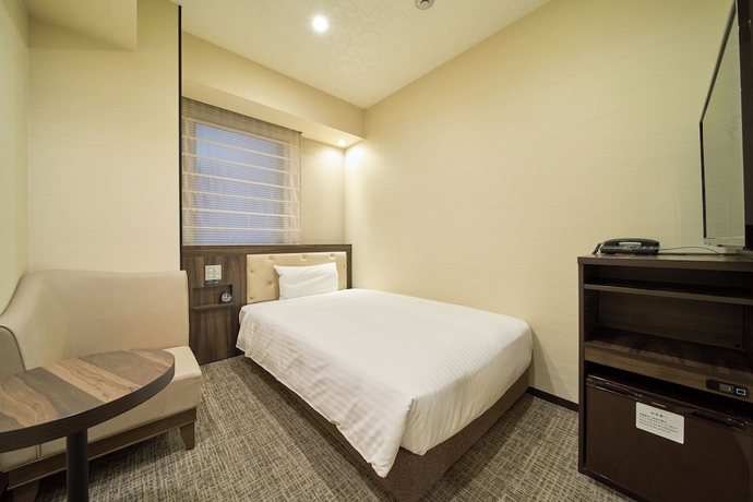 Imagen de la habitación del Hotel Via Inn Umeda. Foto 2