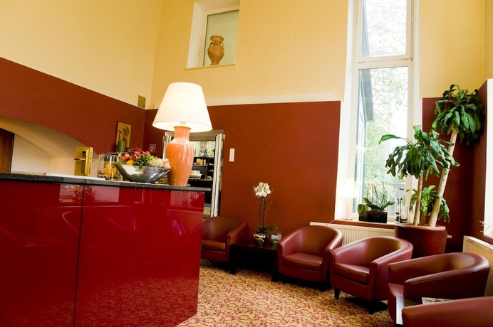Imagen de los interiores del Hotel Via Roma. Foto 17