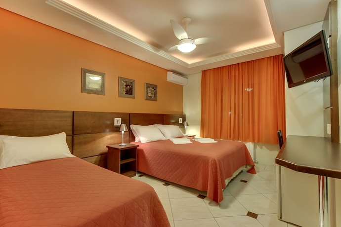 Imagen de la habitación del Hotel Via Serena. Foto 13