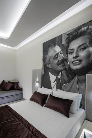 Imagen de la habitación del Hotel Via Veneto Luxury Suites. Foto 9