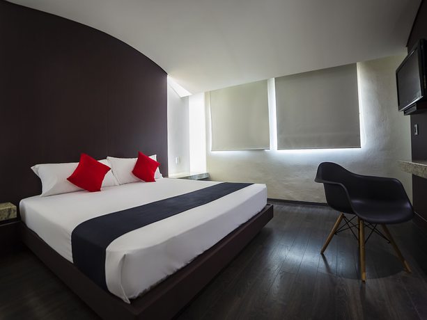 Imagen de la habitación del Hotel V&iacute;a La Villa. Foto 6