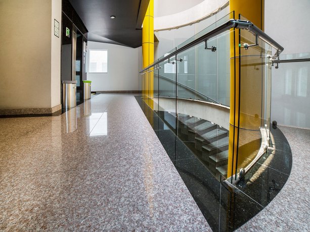 Imagen de los interiores del Hotel V&iacute;a La Villa. Foto 17