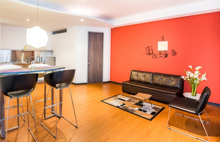 Imagen de la habitación del Hotel Viaggio 617 Suites. Foto 4