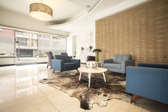 Imagen de los interiores del Hotel Viaggio 617 Suites. Foto 16