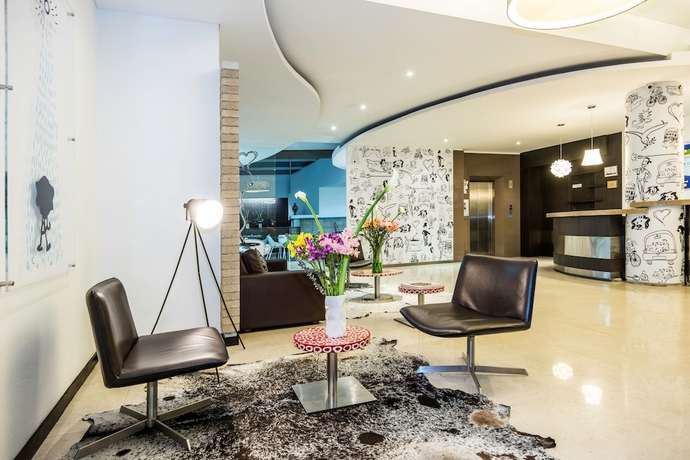 Imagen de los interiores del Hotel Viaggio 617 Suites. Foto 18