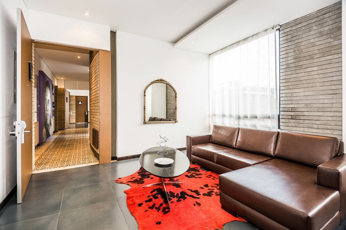 Imagen de los interiores del Hotel Viaggio Nueve Trez Suites. Foto 13