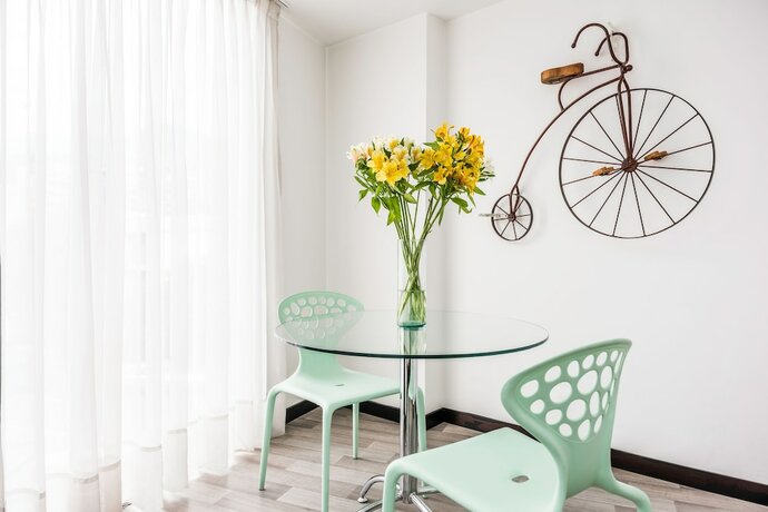 Imagen de la habitación del Hotel Viaggio Studios. Foto 2