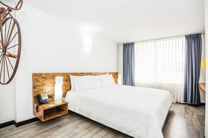 Imagen de la habitación del Hotel Viaggio Studios. Foto 4