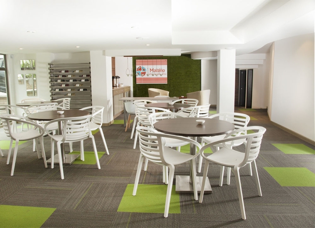 Imagen del bar/restaurante del Hotel Viaggio Teleport Suites. Foto 3