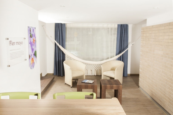 Imagen de la habitación del Hotel Viaggio Teleport Suites. Foto 9