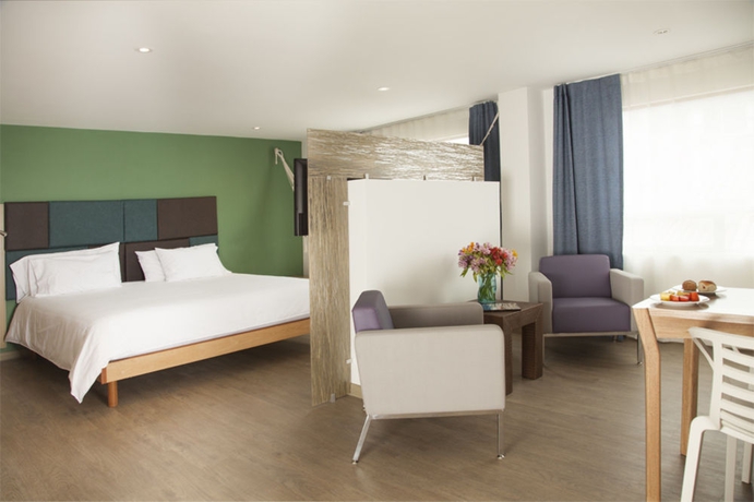 Imagen de la habitación del Hotel Viaggio Teleport Suites. Foto 11