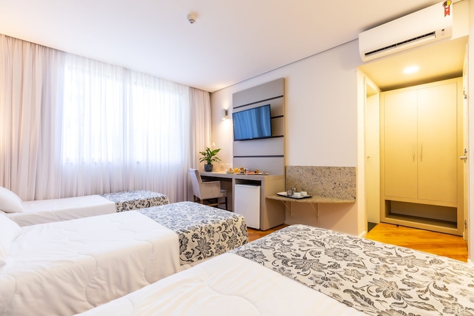 Imagen de la habitación del Hotel Viale Cataratas. Foto 5