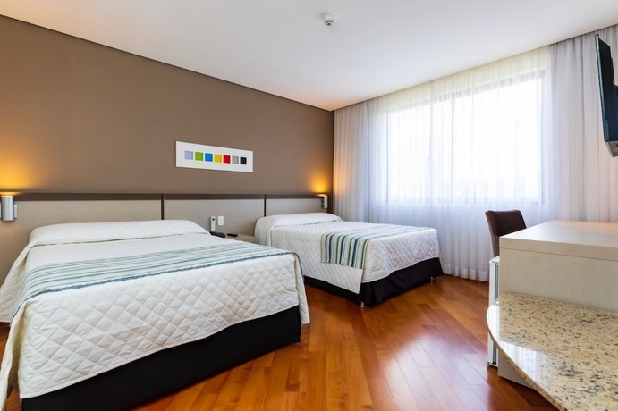 Imagen de la habitación del Hotel Viale Cataratas. Foto 8