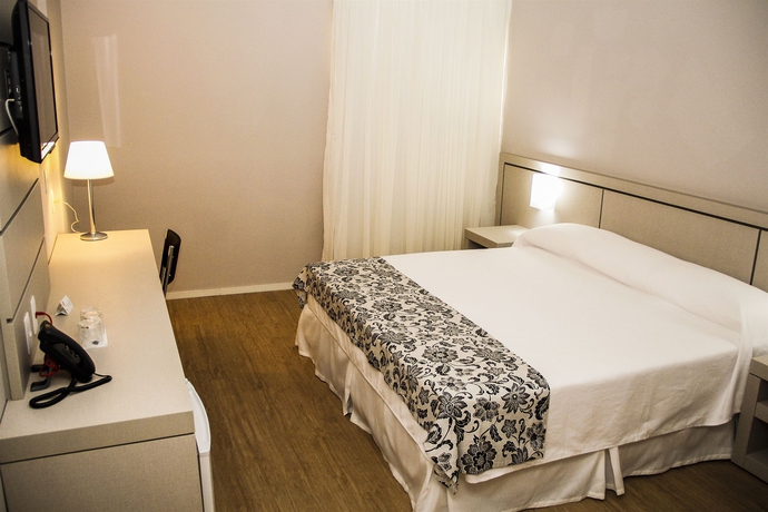 Imagen de la habitación del Hotel Viale Tower. Foto 7