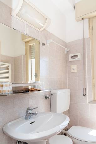 Imagen de la habitación del Hotel Viamare, Cervia. Foto 14