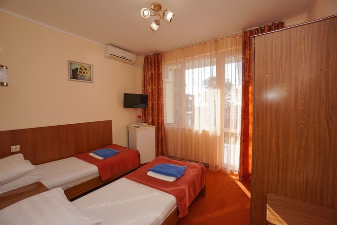 Imagen de la habitación del Hotel Viamond. Foto 15