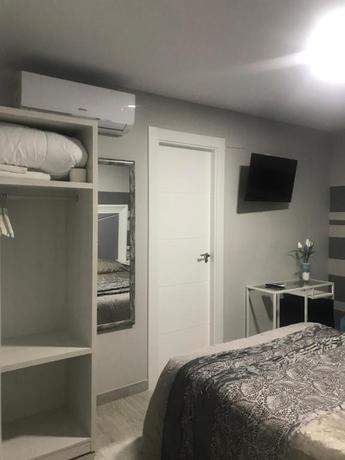 Imagen de la habitación del Hotel Viana Rooms. Foto 4