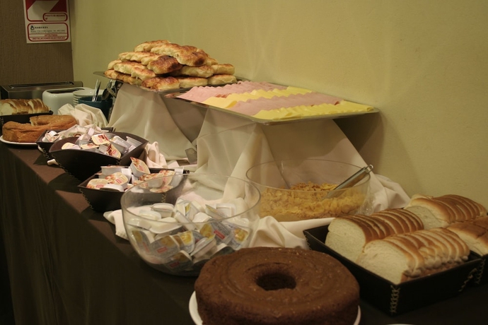 Imagen del bar/restaurante del Hotel Viasui. Foto 2