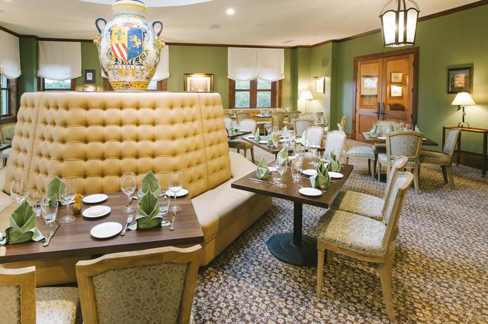 Imagen del bar/restaurante del Hotel Viata. Foto 2