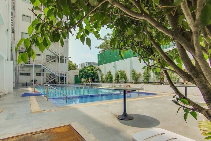 Imagen de la piscina del Hotel Vibe By The Lalit Traveller. Foto 13