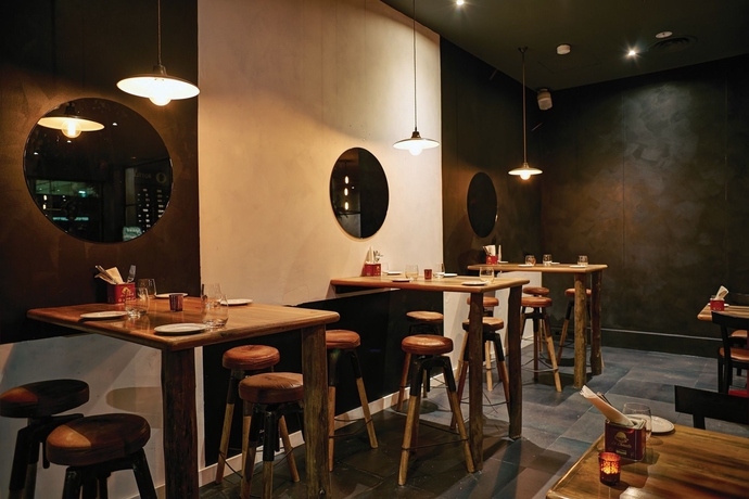 Imagen del bar/restaurante del Hotel Vibe Sydney. Foto 4