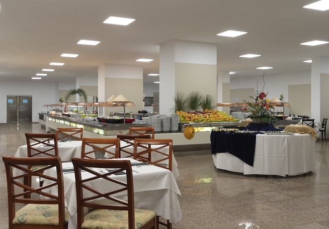 Imagen del bar/restaurante del Hotel Vibra Beverly Playa. Foto 3