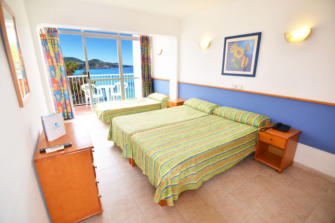 Imagen general del Hotel Vibra Cala Tarida. Foto 2
