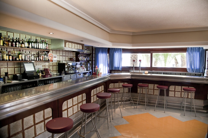 Imagen del bar/restaurante del Hotel Vibra Maritimo. Foto 7