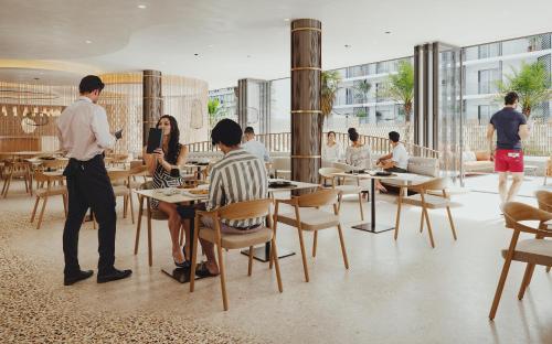 Imagen de los interiores del Hotel Vibra Yamm Urban. Foto 7