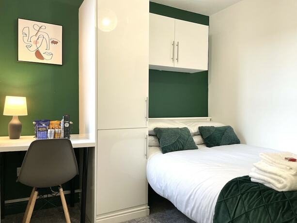 Imagen general del Hotel Vibrant 6 bed Stylish Home in Heart of Southsea. Foto 9