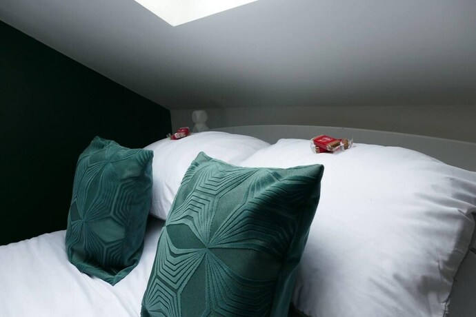 Imagen general del Hotel Vibrant 6 bed Stylish Home in Heart of Southsea. Foto 19