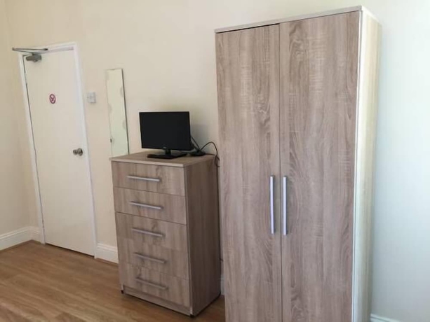 Imagen de los interiores del Hotel Vicarage Lodge Birmingham. Foto 14