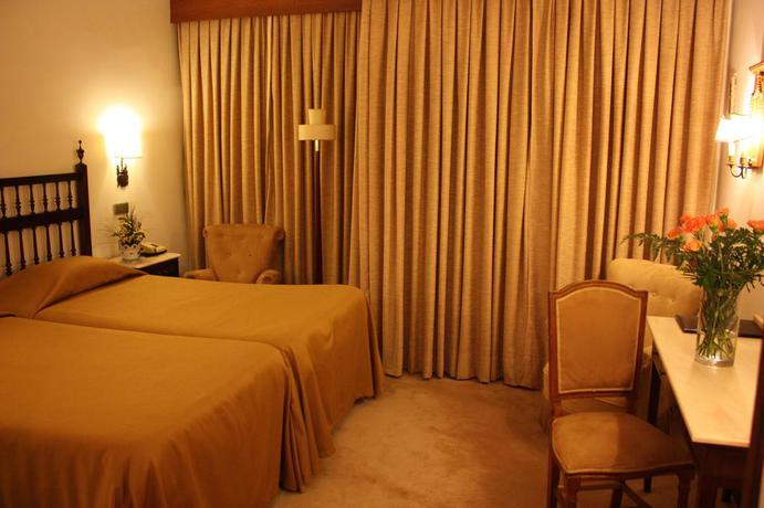 Imagen de la habitación del Hotel Vice-rei. Foto 15