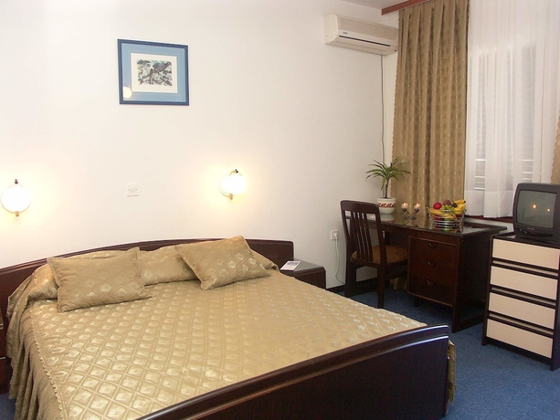 Imagen de la habitación del Hotel Vicko. Foto 13