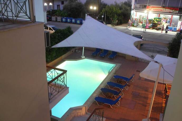 Imagen general del Hotel Vicky Apartments. Foto 7