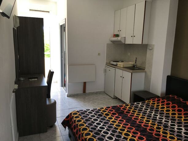 Imagen de la habitación del Hotel Vicky Rooms. Foto 18