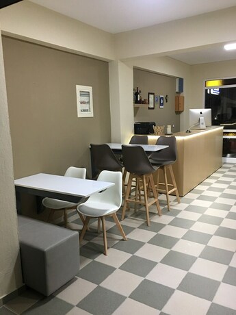 Imagen de los interiores del Hotel Vicky Rooms. Foto 30