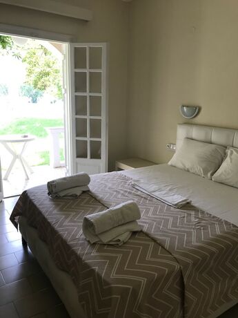 Imagen general del Hotel Vicky\'s Garden. Foto 7